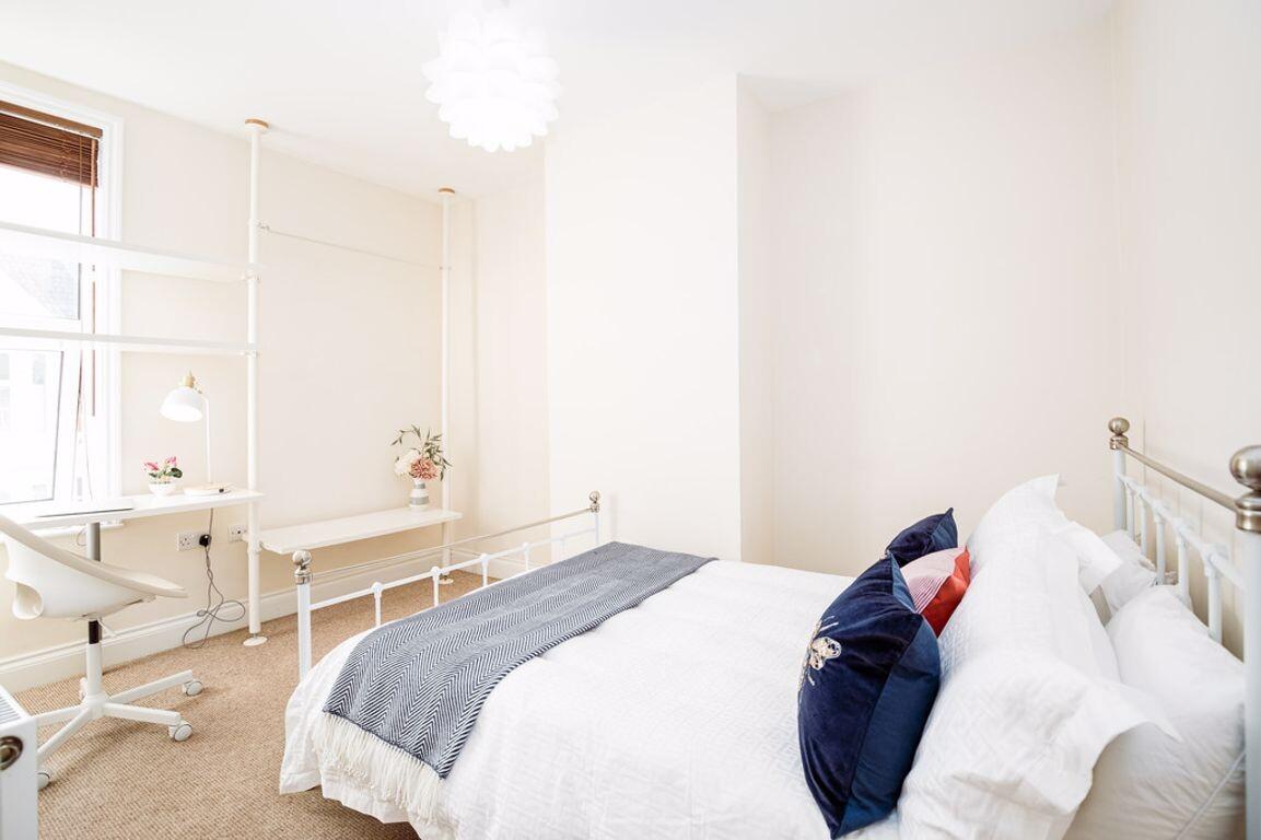 5 bedroom house for rent Bramshott Road, Portsmouth, PO4 8AW UniHomes