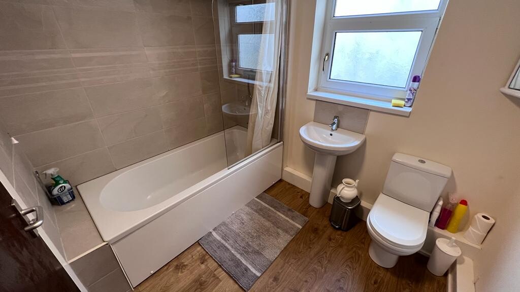 4 bedroom house for rent Argyle Street, Swansea, SA1 3TA UniHomes