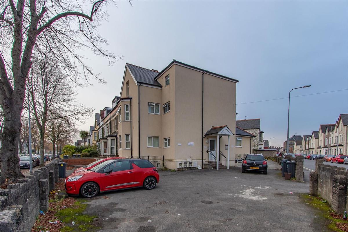 2 bedroom house for rent Richmond Road, Cardiff, CF24 3BW UniHomes