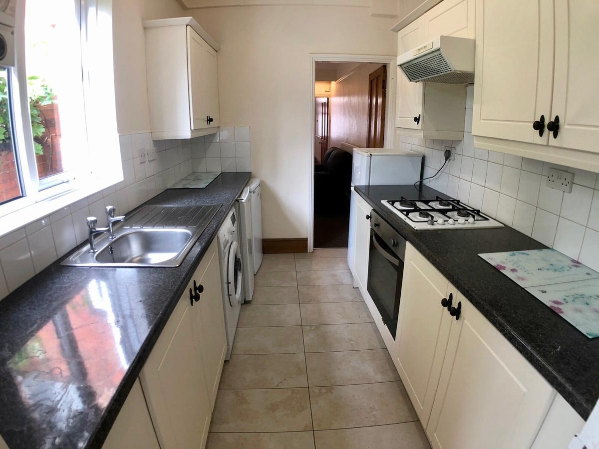 3 bedroom house for rent Hartopp Road Leicester, Leicester, LE2 1WG UniHomes