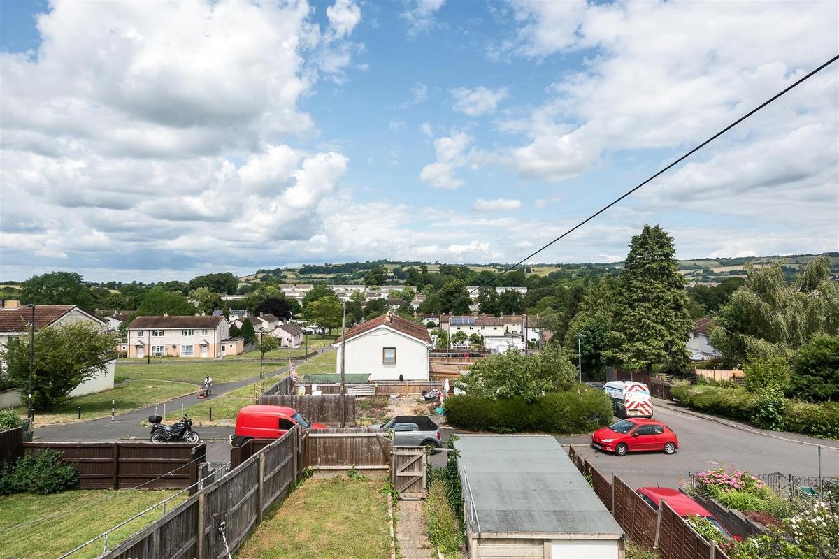 4 bedroom house for rent Shaws Way, Bath, BA2 1QQ UniHomes