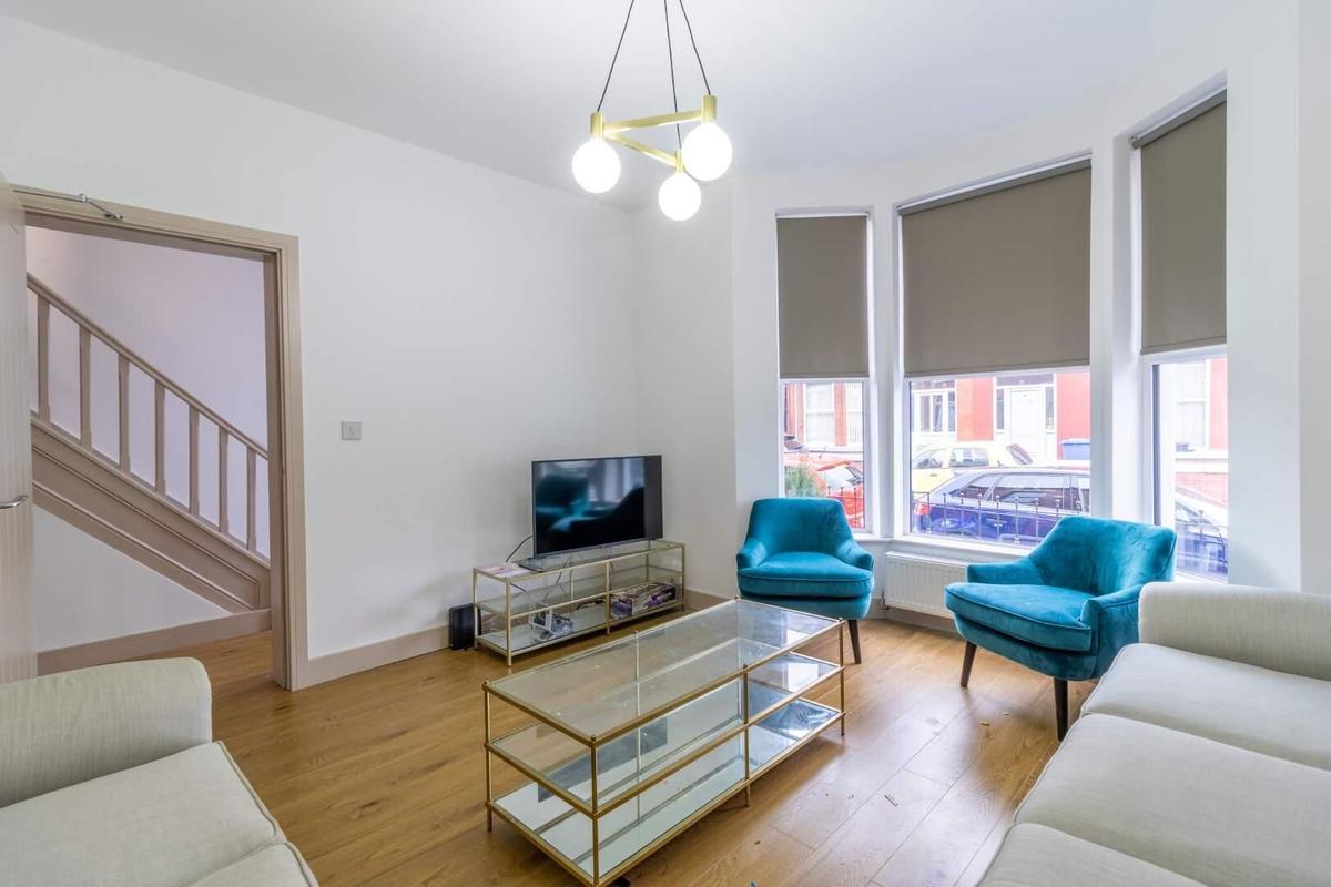 7 bedroom house for rent Russell Road, Liverpool, L18 1DZ UniHomes