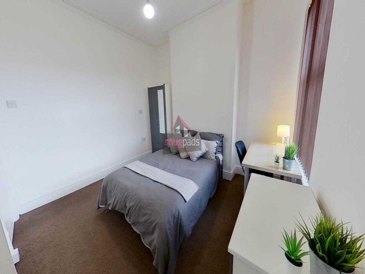 10 bedroom house for rent Bolton Road, Manchester, M6 7HL UniHomes