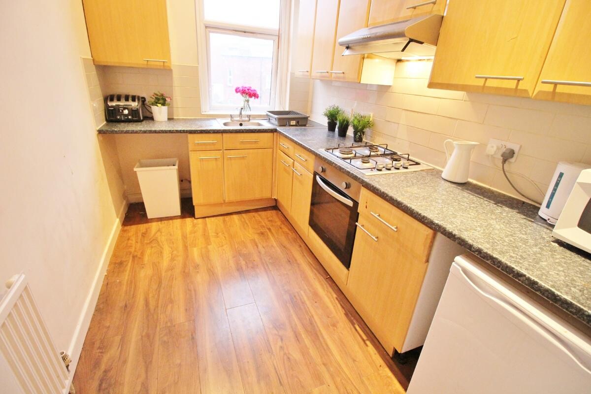 6 bedroom apartment for rent Cardigan Road, Leeds, LS6 3BJ UniHomes
