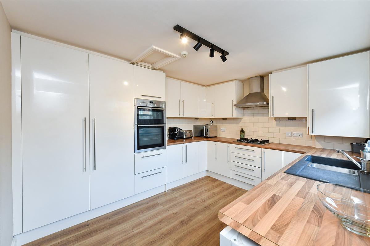 7 bedroom house for rent Rothesay Avenue, Nottingham, NG7 1PU UniHomes