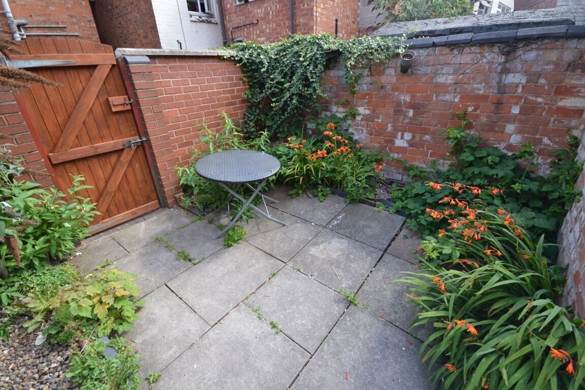 6 bedroom house for rent Westcotes Drive, Leicester, LE3 0QT UniHomes