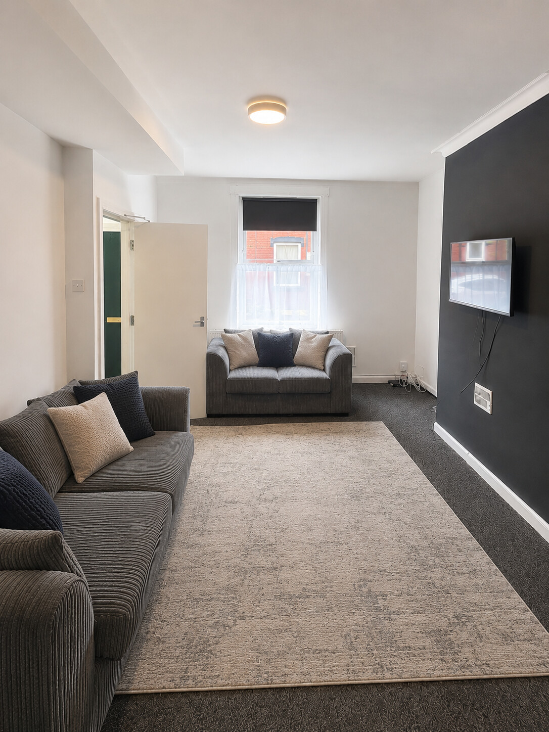 3 bedroom house on Thornville Row, Hyde Park, Leeds