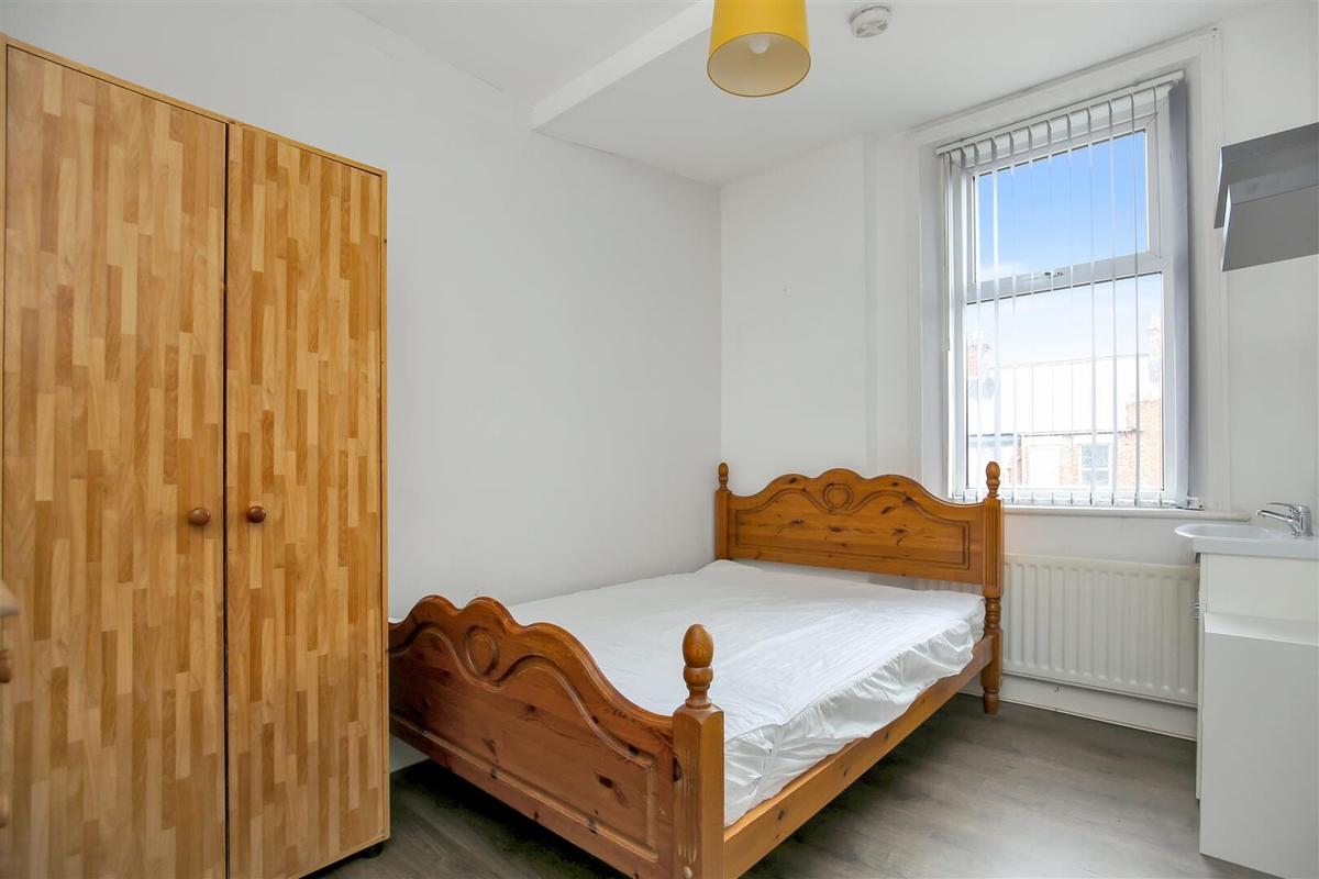 5 bedroom apartment for rent Kelvin Grove, Newcastle, NE2 1RL UniHomes