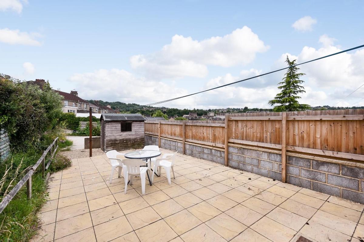 6 bedroom house for rent Winchester Road, Bath, BA2 3LF UniHomes