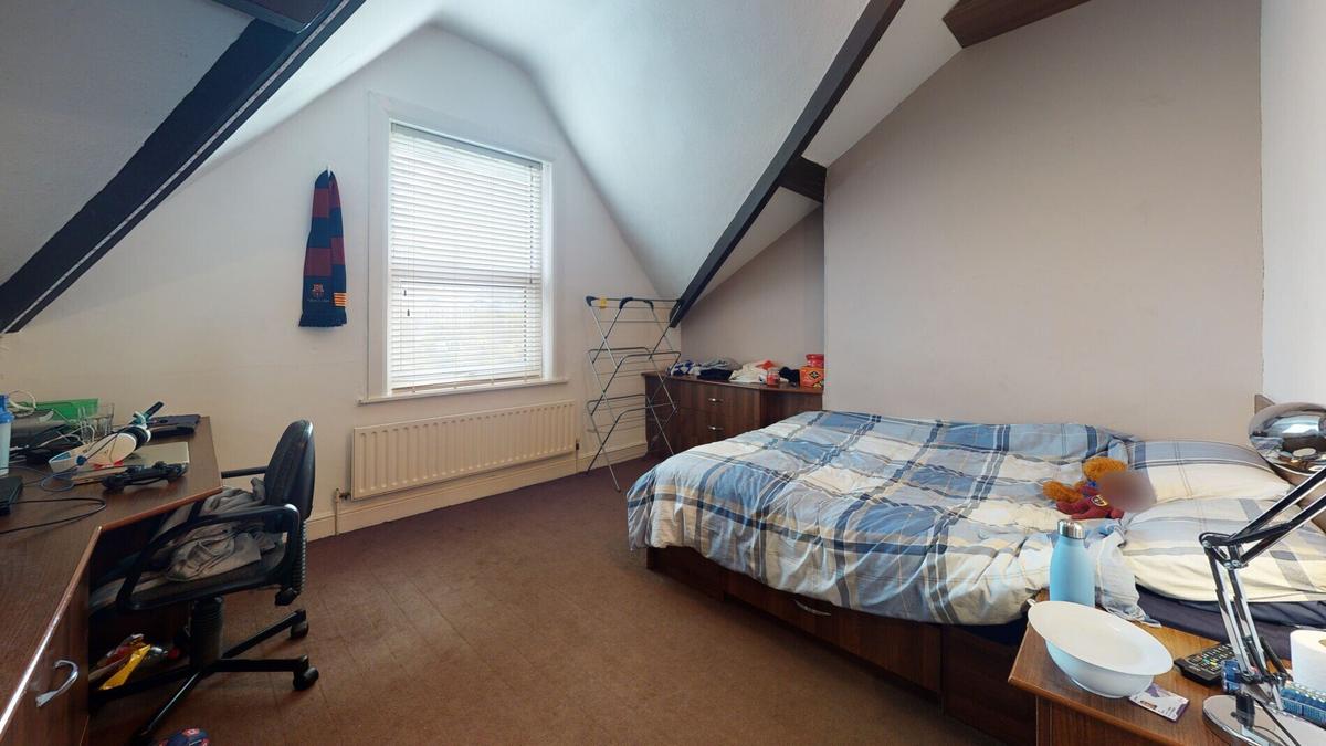 5 bedroom apartment for rent Otley Road, Leeds, LS16 5JX UniHomes