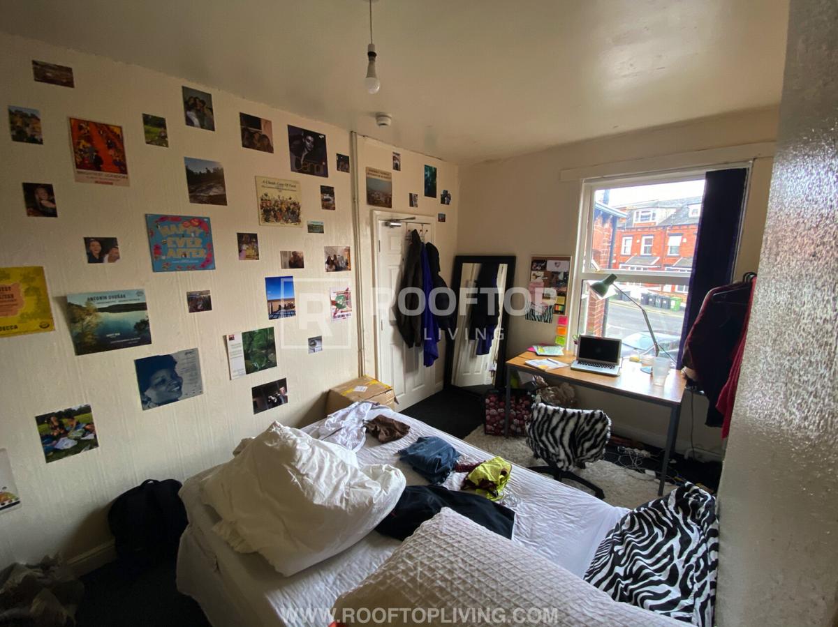 8 bedroom house for rent Hessle Place, Leeds, LS6 1EU UniHomes