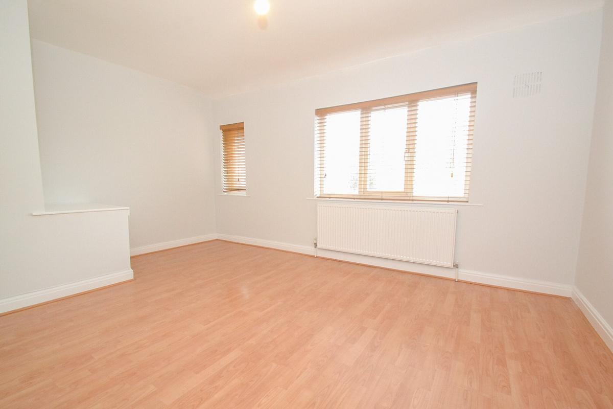 2 bedroom house for rent Tong Road, Leeds, LS12 4NA UniHomes