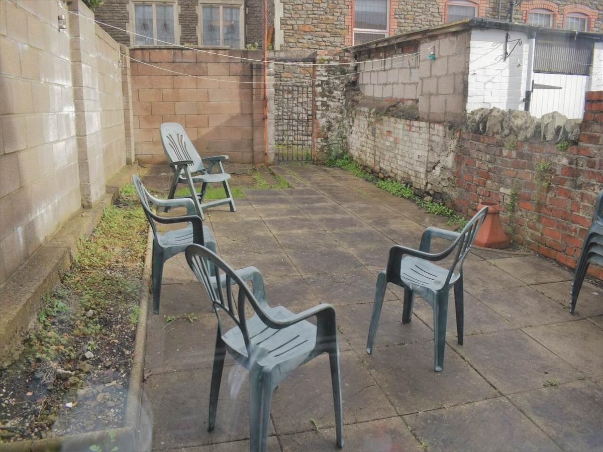 5 bedroom house for rent Lisvane Street, Cardiff, CF24 4LL UniHomes