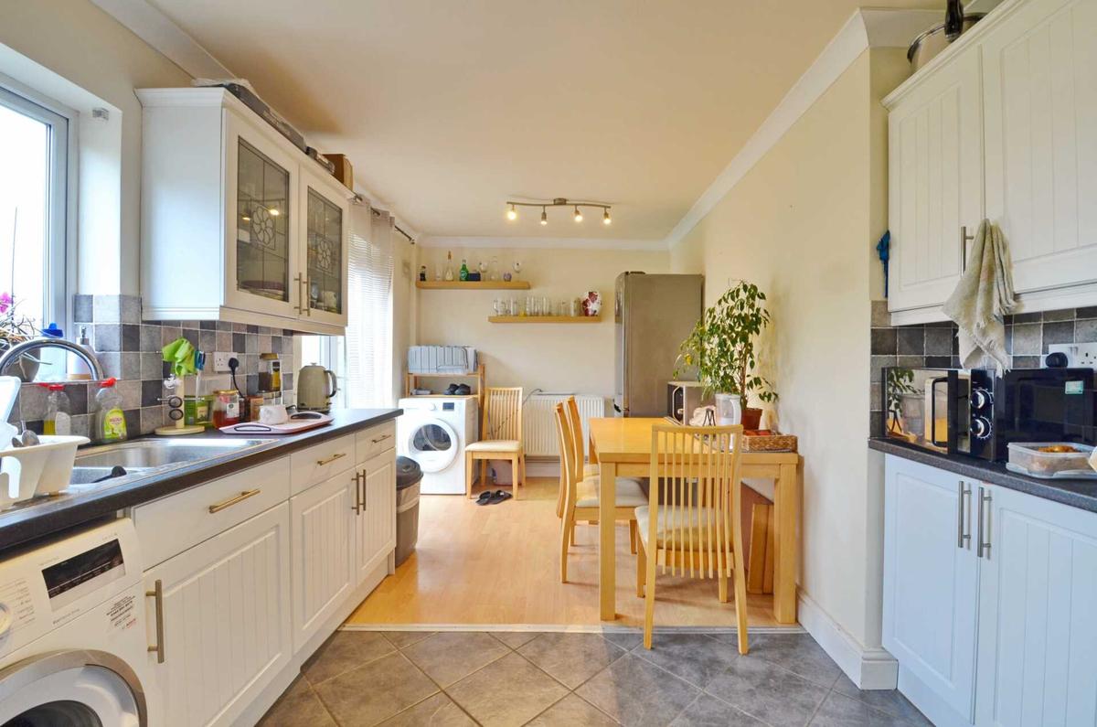 4 bedroom house for rent Okebourne Close Brentry Bristol, BS10 6QR