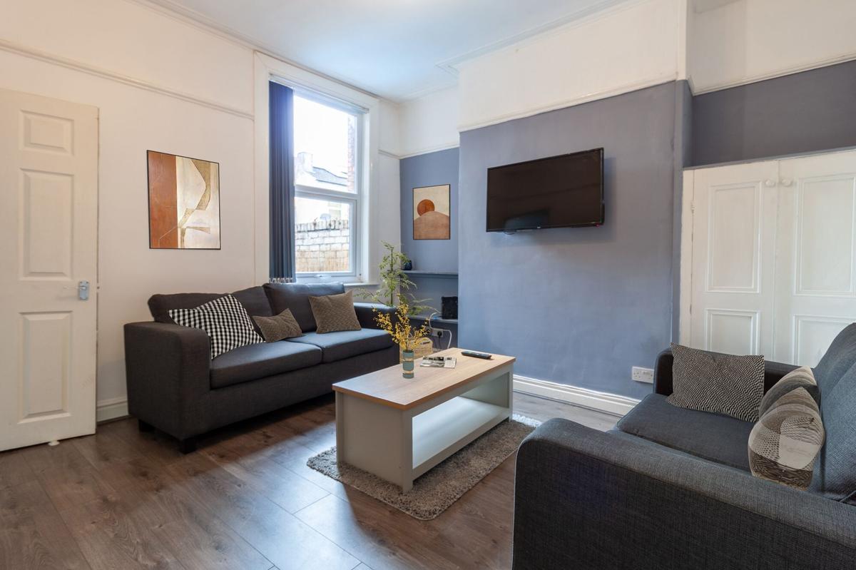 4 bedroom house for rent Langton Road, Liverpool, L15 2HS UniHomes