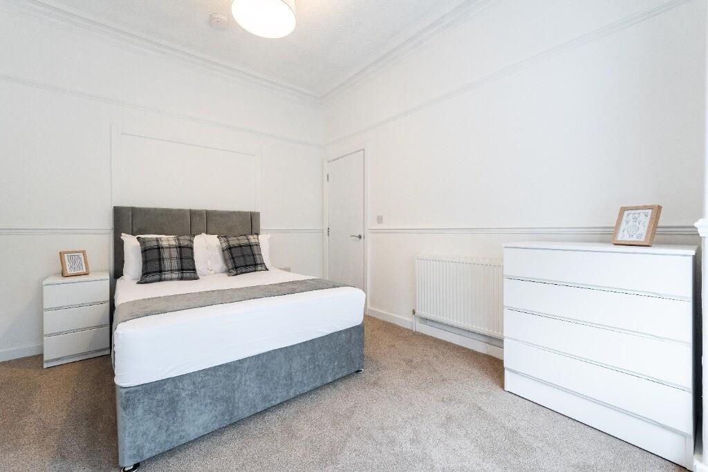 4 bedroom house for rent Slade Lane Fallowfield, Manchester, M19 2BU