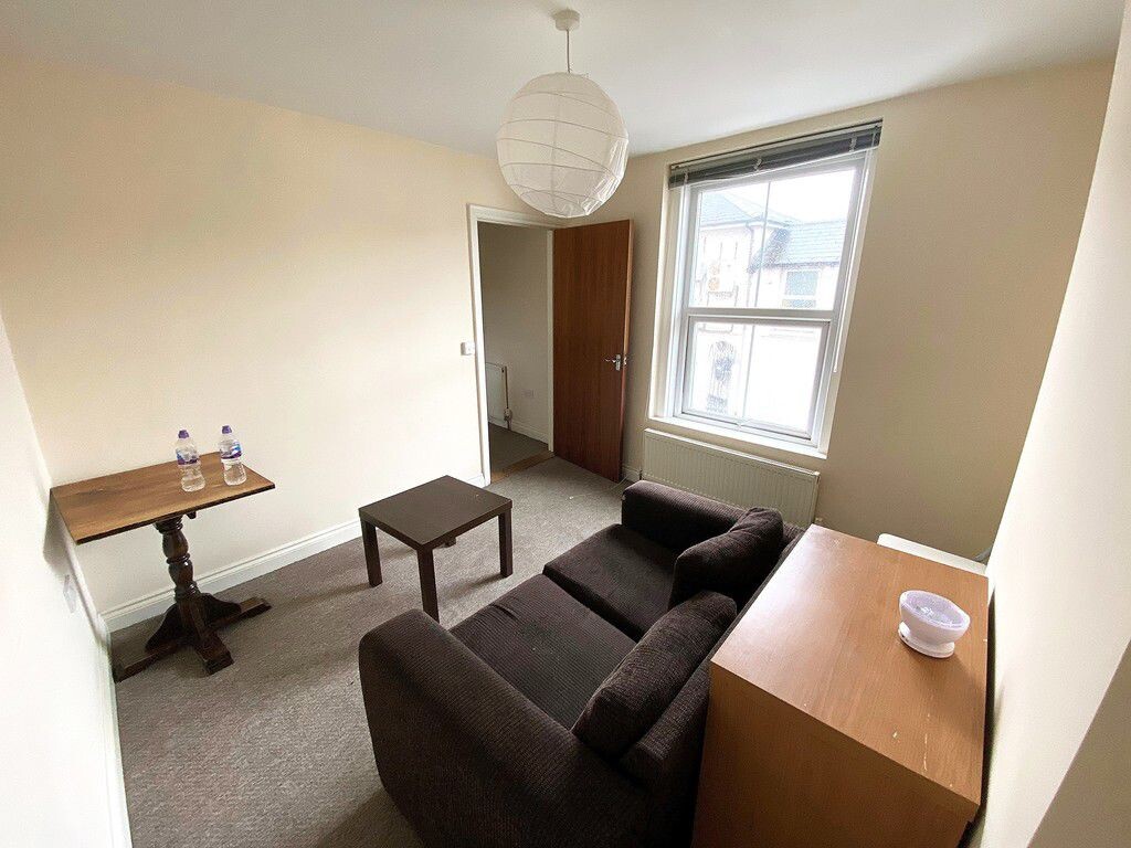 3 bedroom apartment for rent Fawcett Road, Portsmouth, PO4 0DW UniHomes