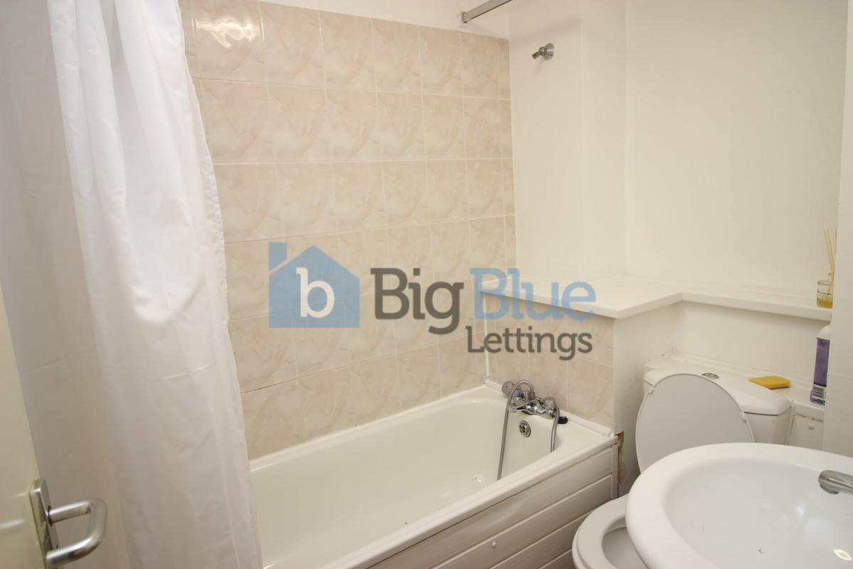 5 bedroom house for rent Blenheim Square, Leeds, LS2 9AR UniHomes