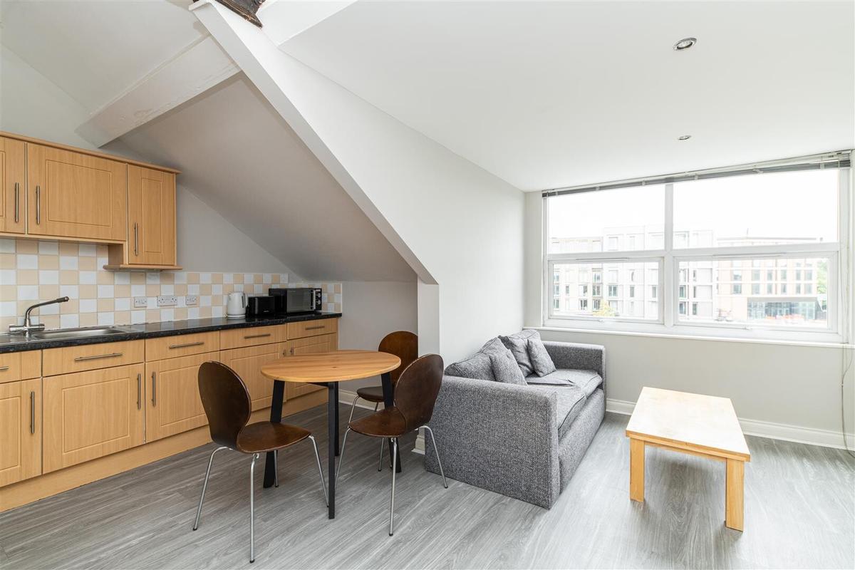 Student Secure Insurance 3 bedroom apartment for rent Osborne Terrace Newcastle, NE2 1NE | UniHomes