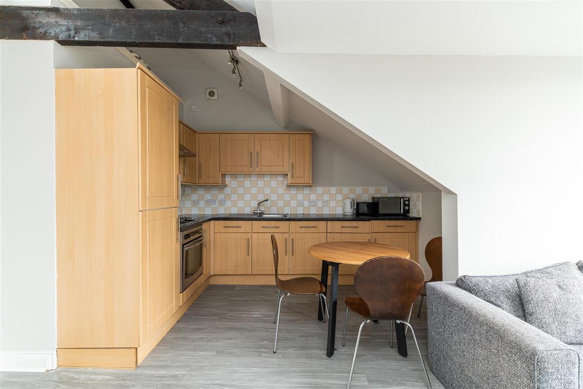 Student Secure Insurance 3 bedroom apartment for rent Osborne Terrace Newcastle, NE2 1NE | UniHomes