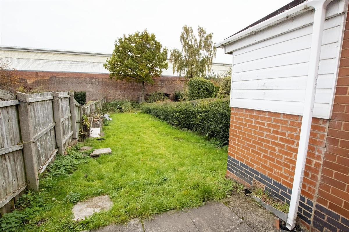 5 bedroom house for rent Gibbins Road, Birmingham, B29 6PG UniHomes