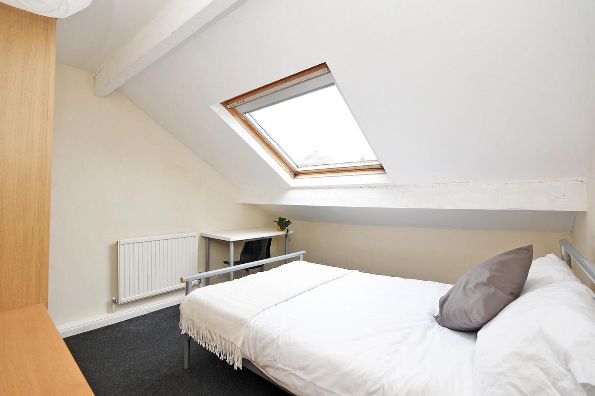 3 bedroom house for rent Crookesmoor Road, Sheffield, S6 3FQ UniHomes