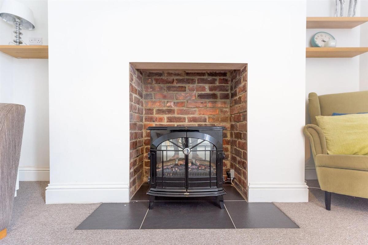 3 bedroom apartment for rent Whitefield Terrace, Newcastle, NE6 5DU