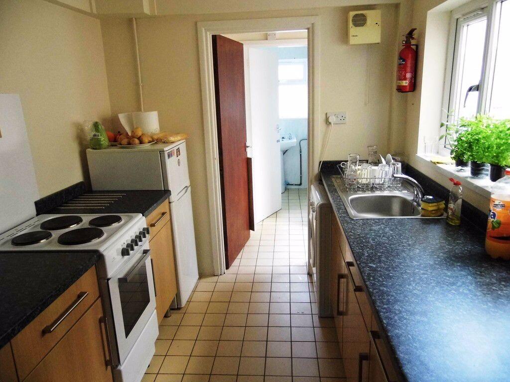 5 bedroom house for rent St Johns Road, Bath, BA1 3BN UniHomes