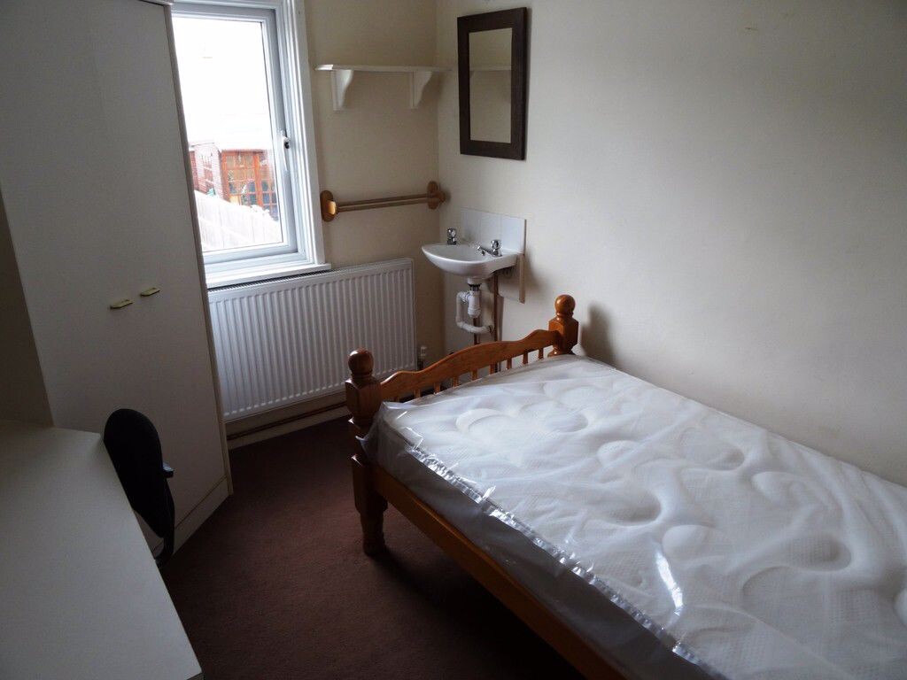 5 bedroom house for rent St Johns Road, Bath, BA1 3BN UniHomes