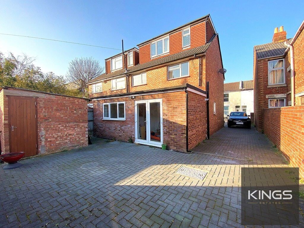 4 bedroom house for rent Jessie Road, Portsmouth, PO4 0EN UniHomes