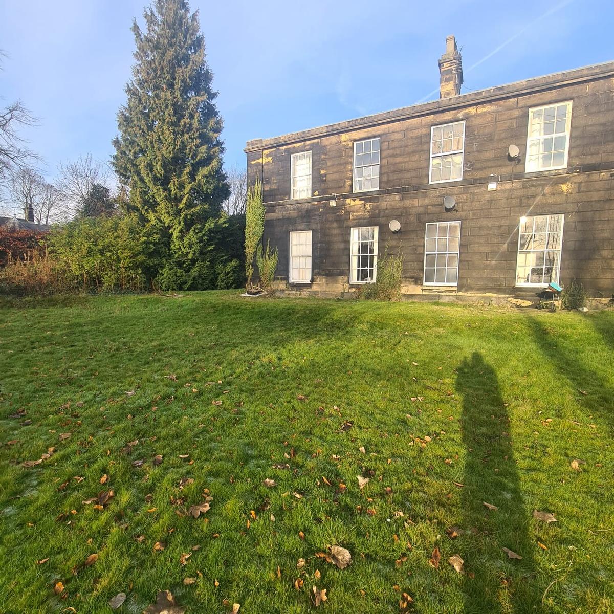 3 bedroom apartment for rent North Grange Road, Leeds, LS6 2BR UniHomes