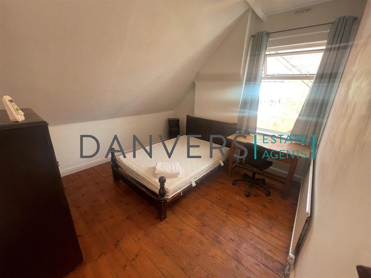6 bedroom house on Ashleigh Road, Westcotes, Leicester