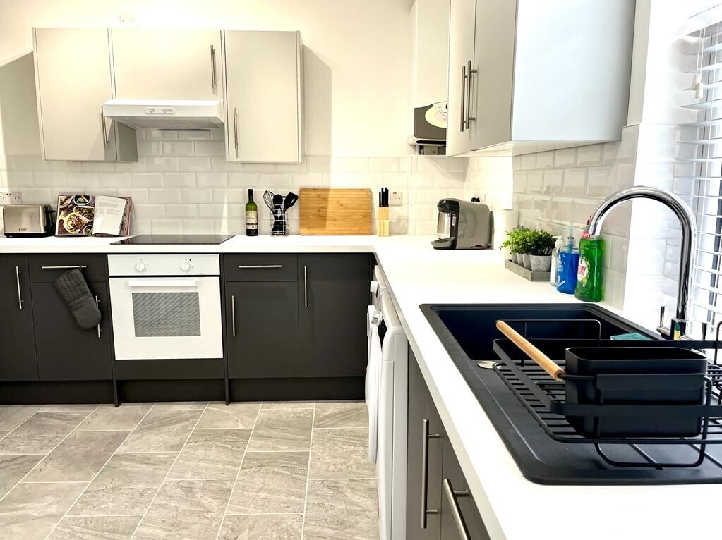 4 bedroom apartment for rent Green Hills Road, Norwich, NR3 3ET UniHomes