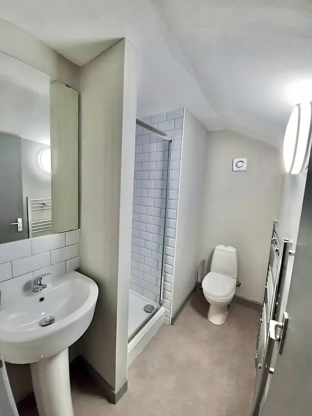 4 bedroom house for rent Rhondda Street Mount Pleasant, Swansea, SA1 6ET UniHomes