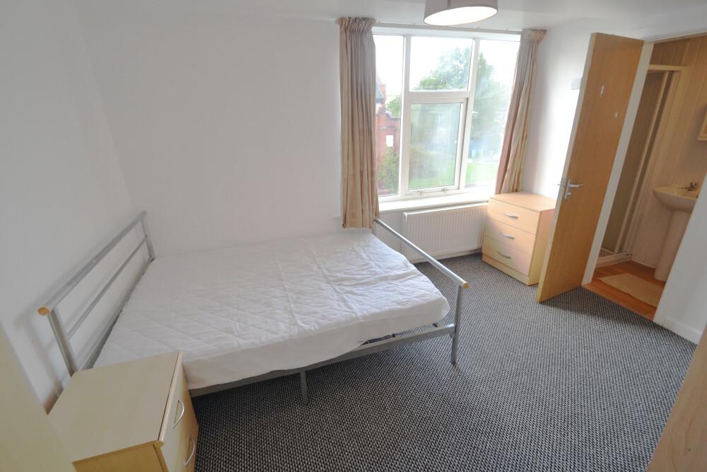 7 bedroom house for rent Longford Place, Manchester, M14 5QQ UniHomes