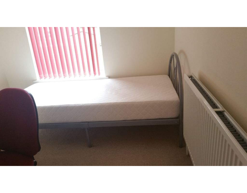 4 bedroom house for rent Kinsey Street, StokeonTrent, ST5 6JL UniHomes