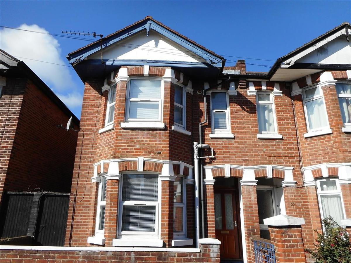 3 bedroom house for rent Coventry Road, Southampton, SO15 2GE UniHomes