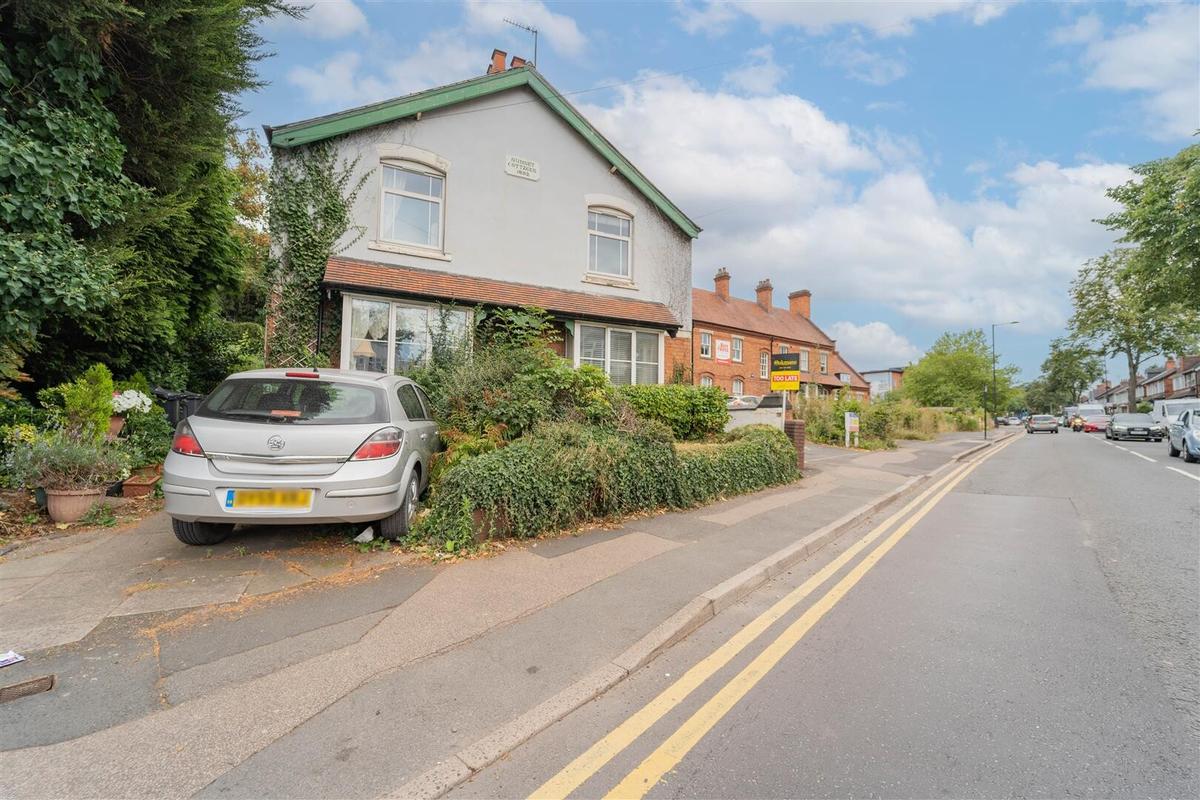 4 bedroom house for rent Oak Tree Lane Birmingham, B29 6JE UniHomes