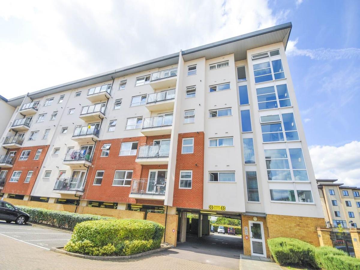 3 bedroom apartment for rent Clarkson Court, Hertfordshire, AL10 9GW