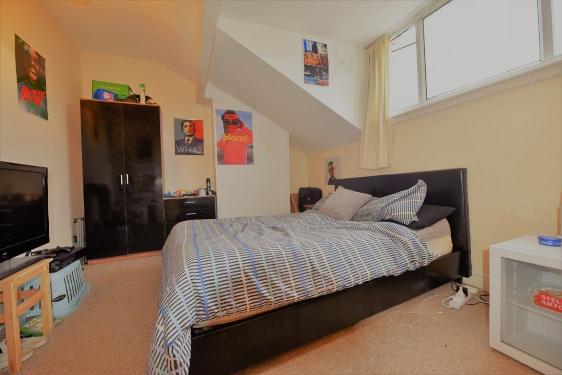 3 bedroom house for rent Talbot Mount, Leeds, LS4 2PF UniHomes