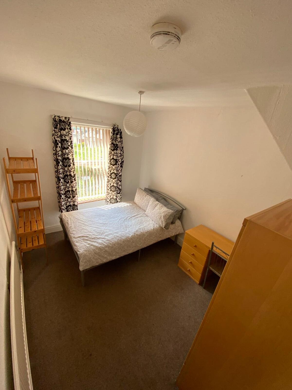 6 bedroom house for rent Compton Street, Sheffield, S6 5BP UniHomes