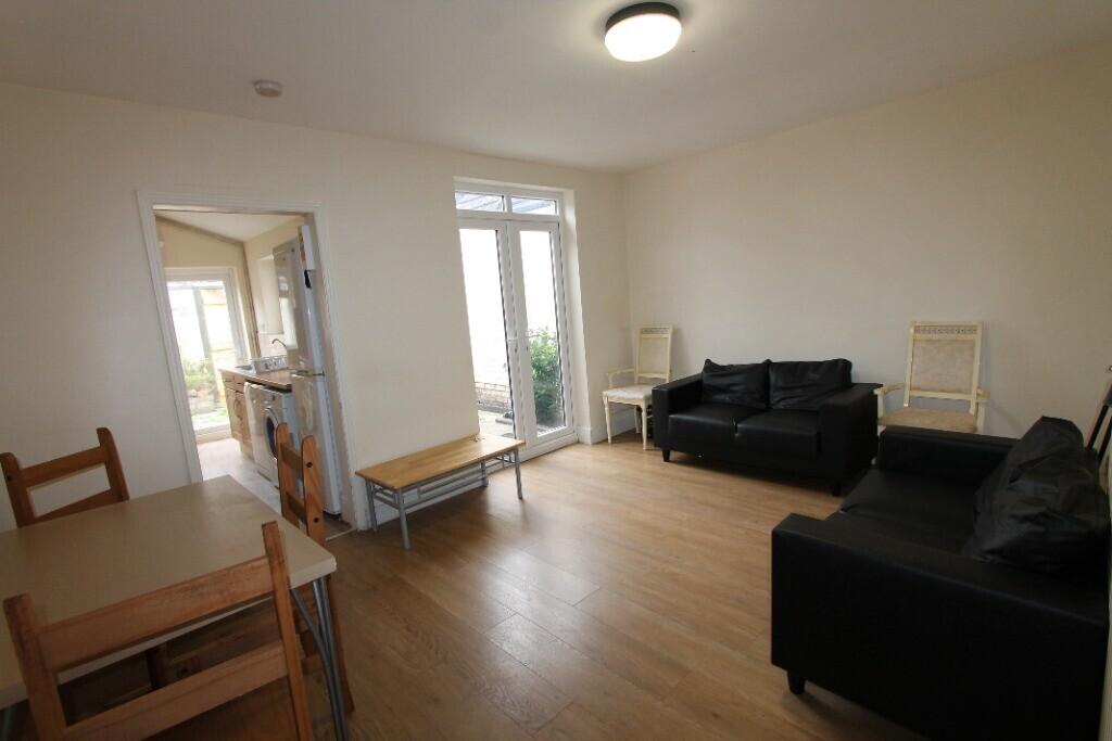 4 bedroom house for rent Gordon Street, Leamington Spa, CV31 1HR UniHomes