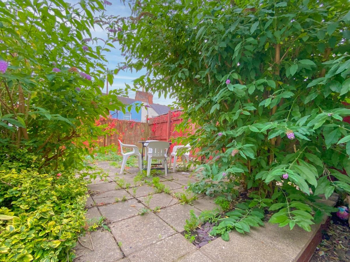 3 bedroom house for rent Treharris Street, Cardiff, CF24 3HL UniHomes