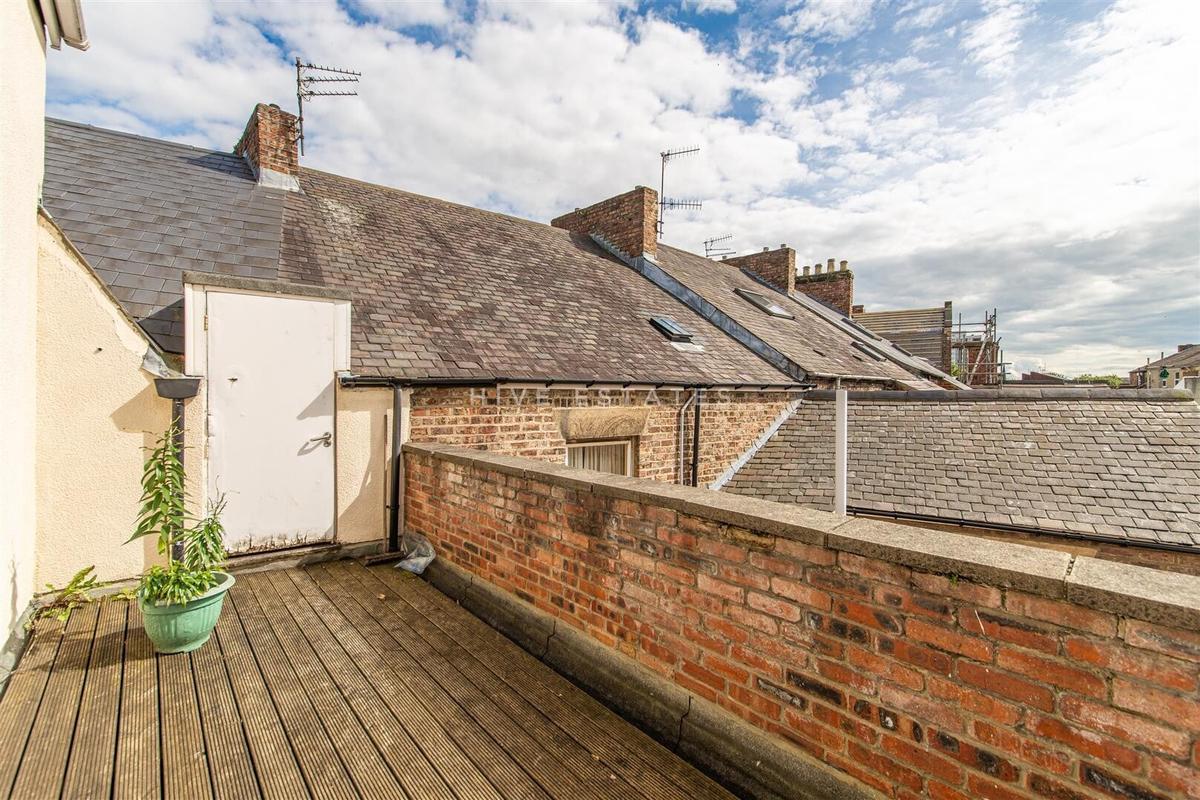 3 bedroom apartment for rent Chester Crescent, Newcastle, NE2 1DH