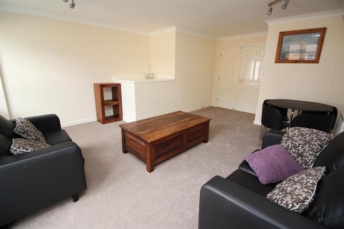 3 bedroom apartment for rent Station Road West, Canterbury, CT2 8HY UniHomes