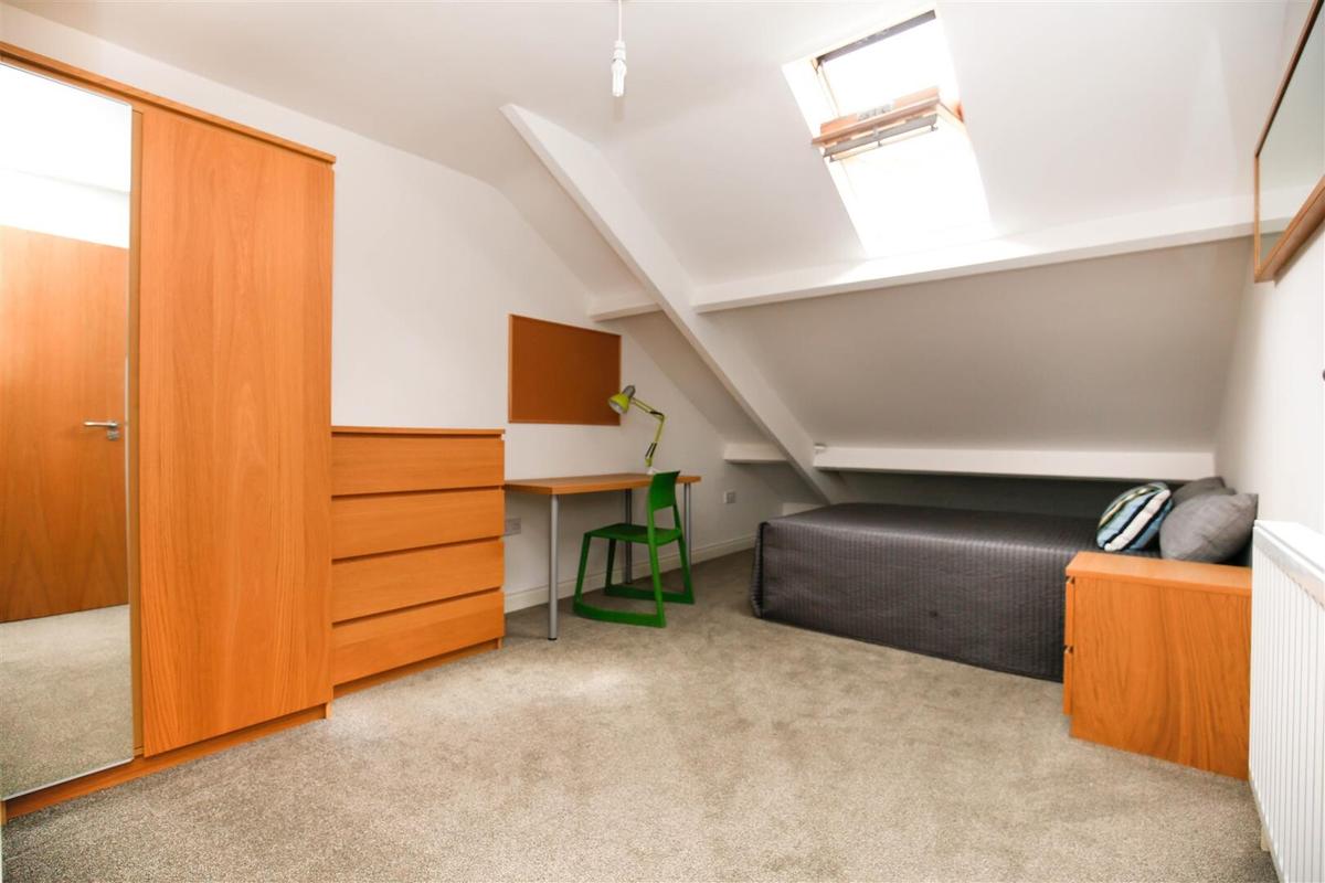 4 bedroom apartment for rent Osborne Avenue, Newcastle, NE2 1JQ UniHomes