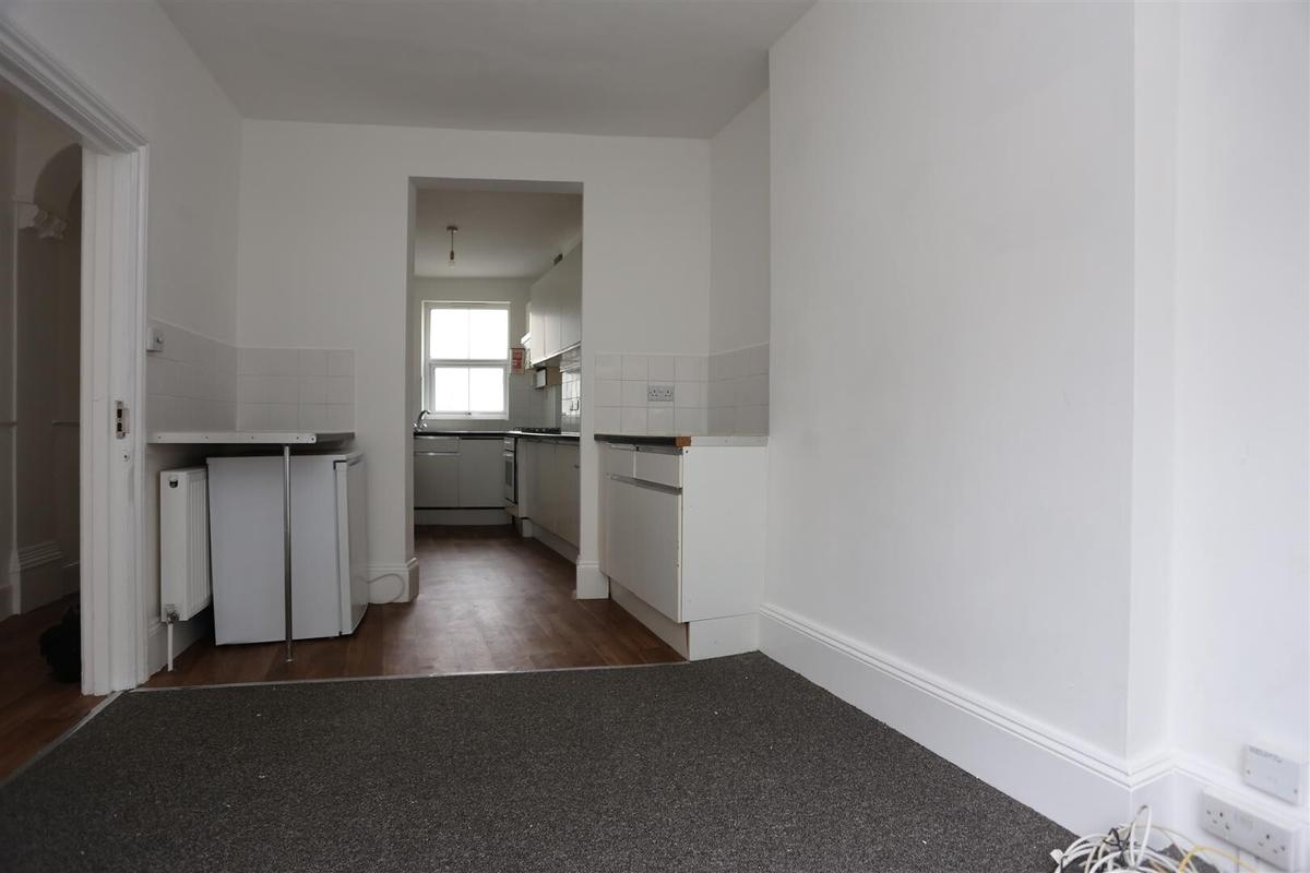 6 bedroom house for rent Ditchling Road, Brighton, BN1 4SB UniHomes