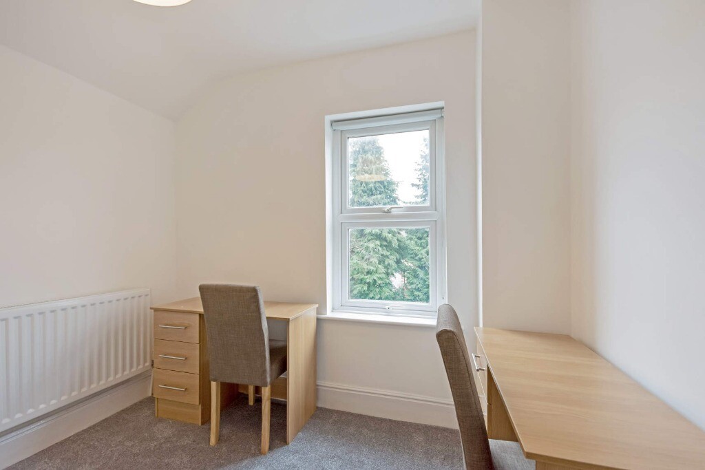 4 bedroom house for rent Queens Road Beeston, Nottingham, NG9 2BB UniHomes