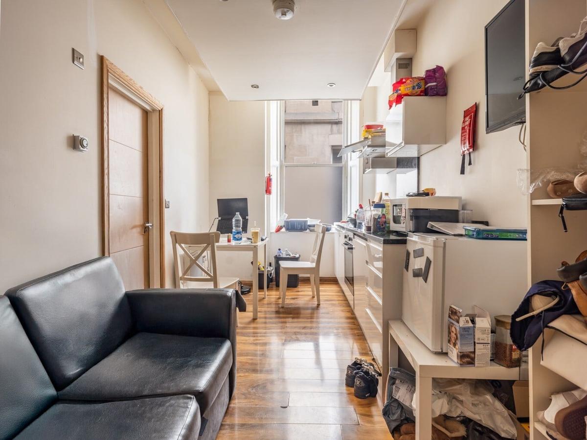 2 bedroom apartment on Falconars Court Newcastle Upon Tyne, City Centre, Newcastle
