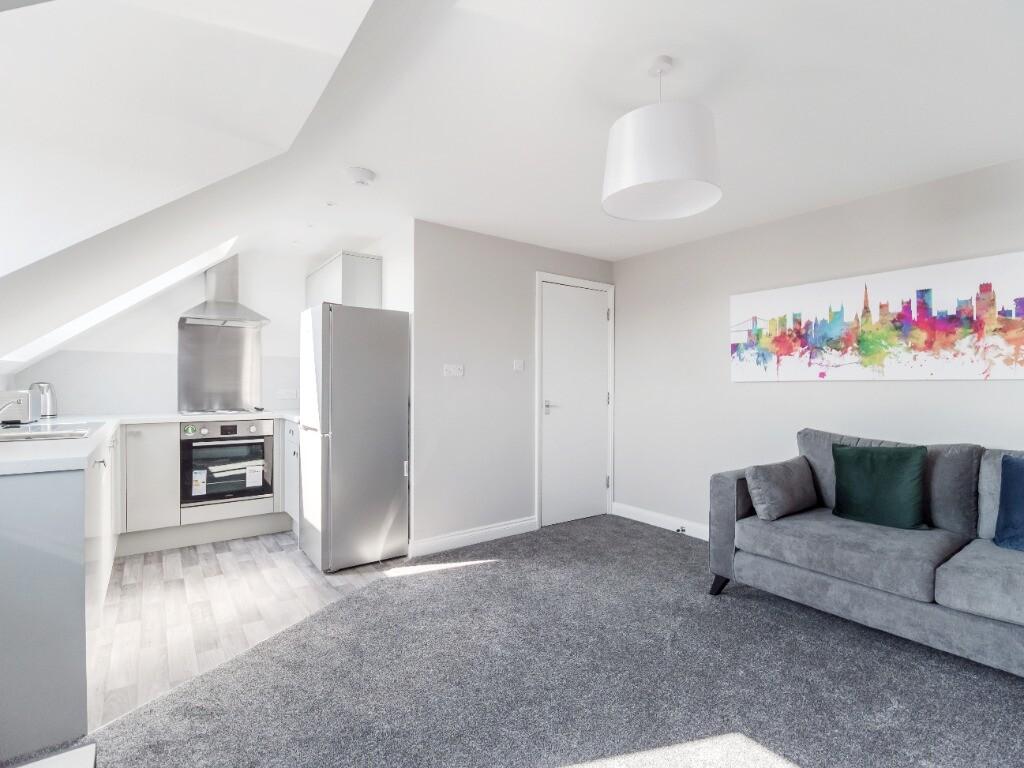 2 bedroom apartment for rent Lodge Causeway Fishponds, Bristol, BS16